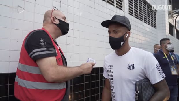 Behind the scenes of Santos FC draw vs São Paulo FC